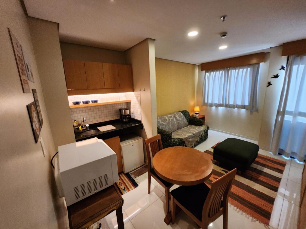 Flat 143 Em Santana *