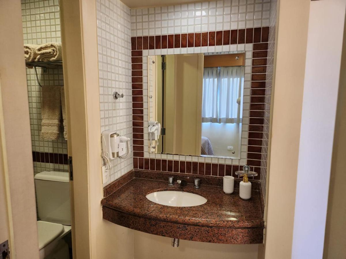 Flat 143 Em Santana